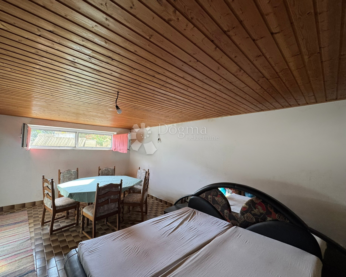 Hiša Suhopolje, 230m2