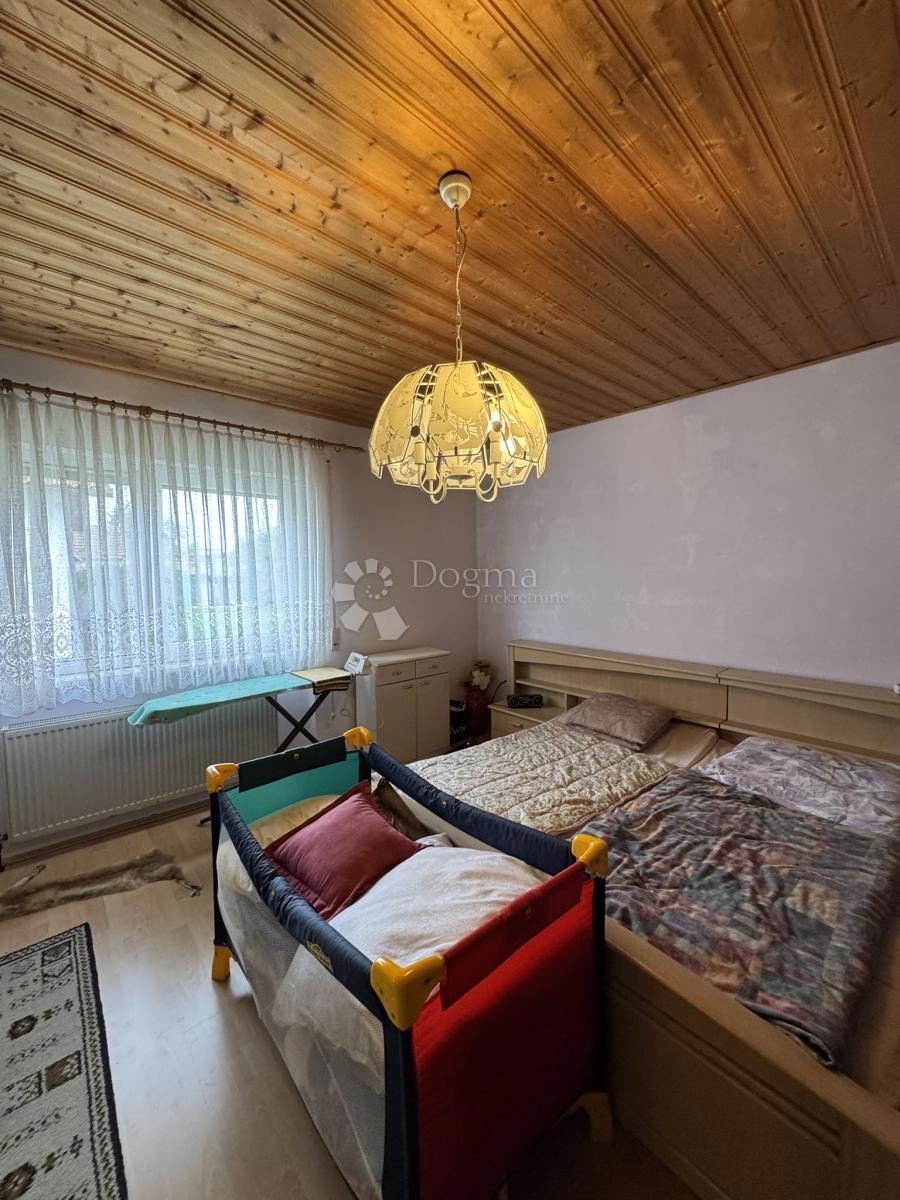 Hiša Suhopolje, 230m2