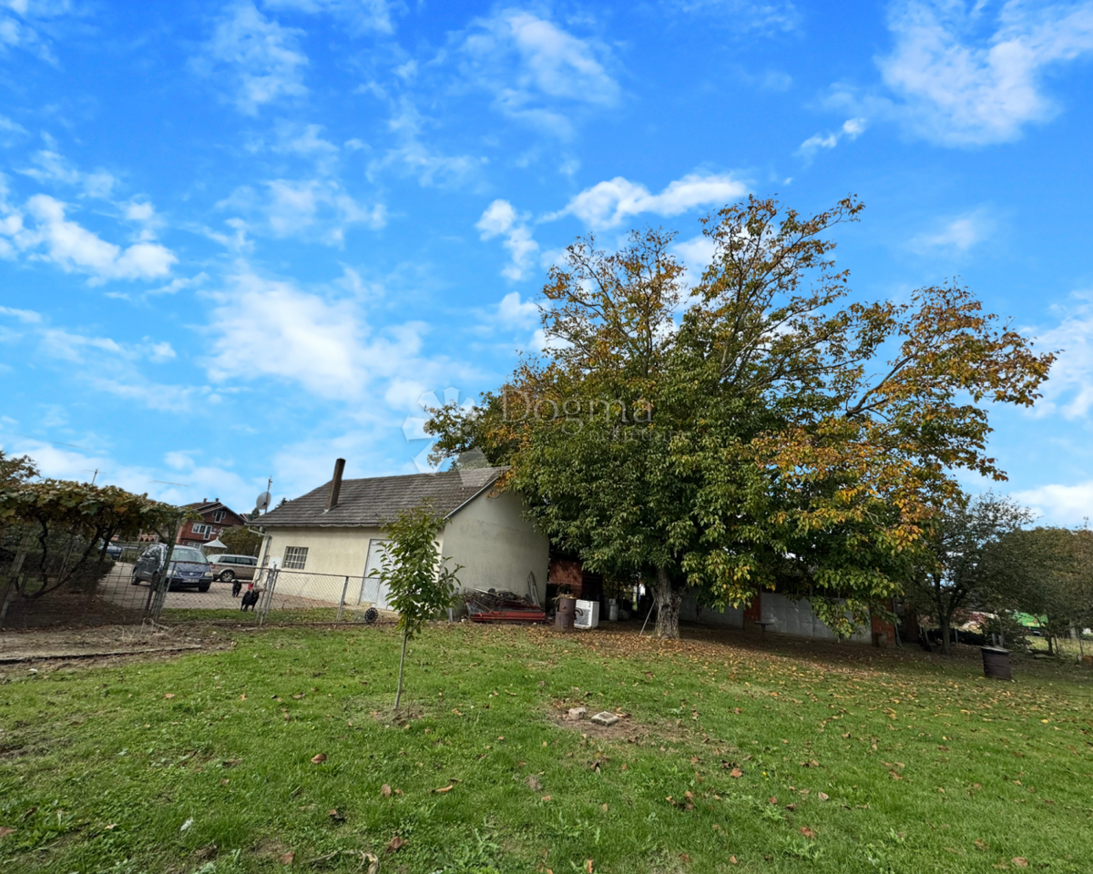 Hiša Suhopolje, 230m2