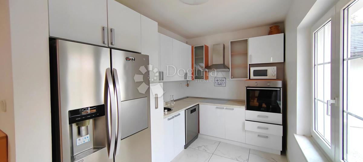 Stanovanje Centar, Samobor, 111,96m2