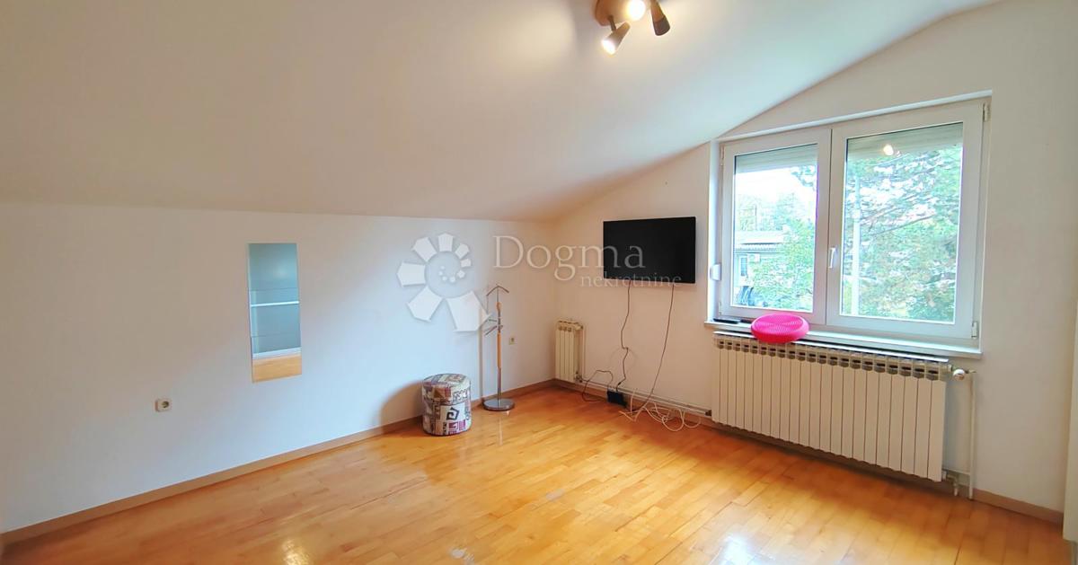 Stanovanje Centar, Samobor, 111,96m2