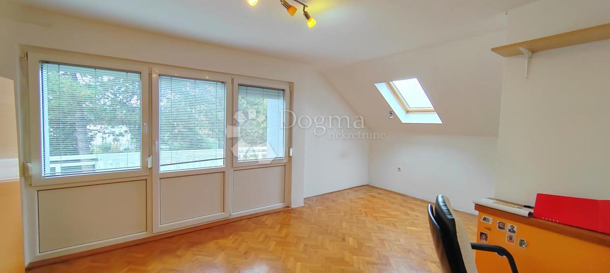 Stanovanje Centar, Samobor, 111,96m2