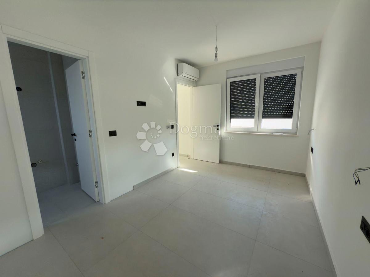 Stanovanje Petrčane, Zadar - Okolica, 132,86m2