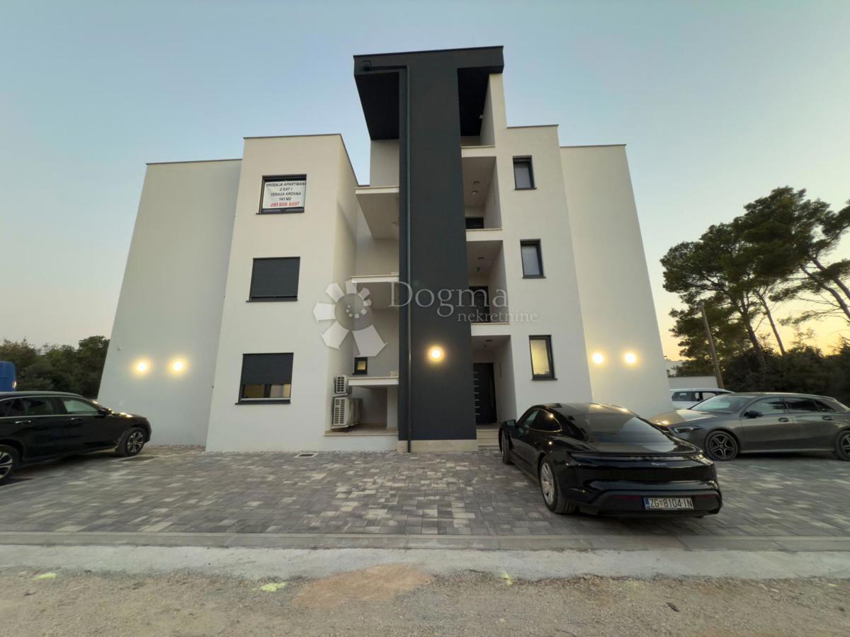 Stanovanje Petrčane, Zadar - Okolica, 132,86m2