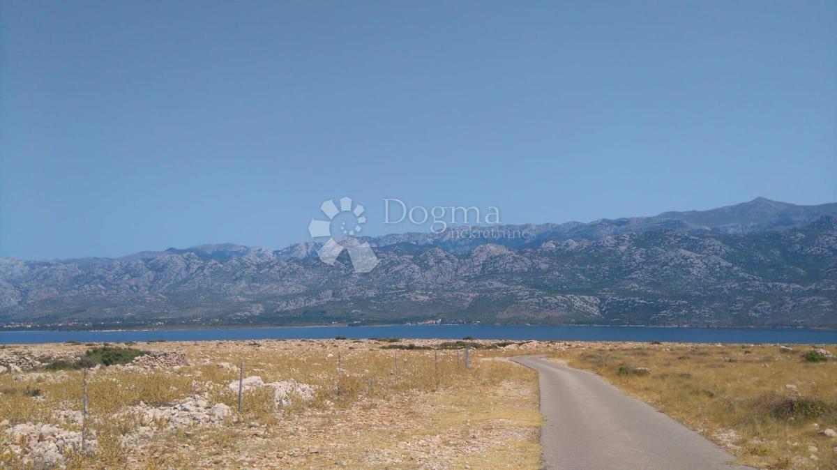 Kmetijsko zemljišče Vinjerac, Posedarje, 28.000m2