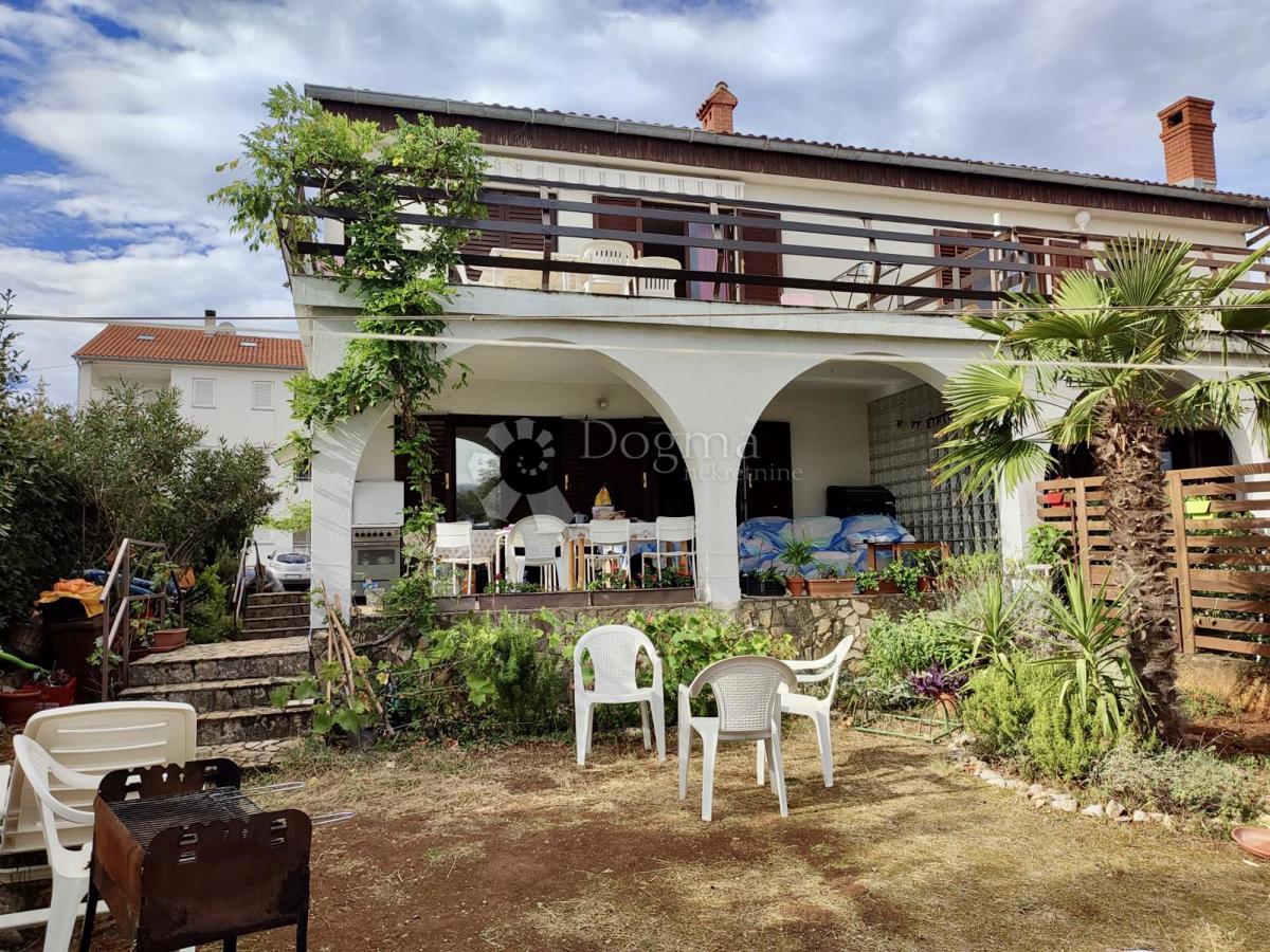 Hiša Njivice, Omišalj, 296m2