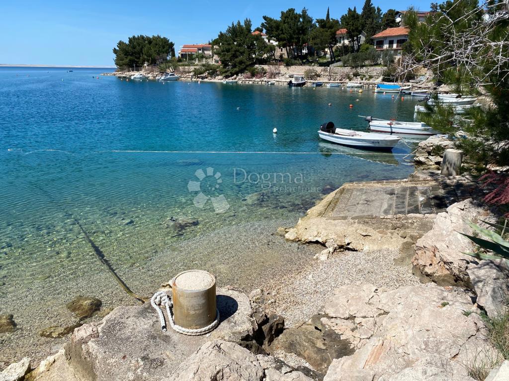 Zazidljivo zemljišče Starigrad, 1.339m2