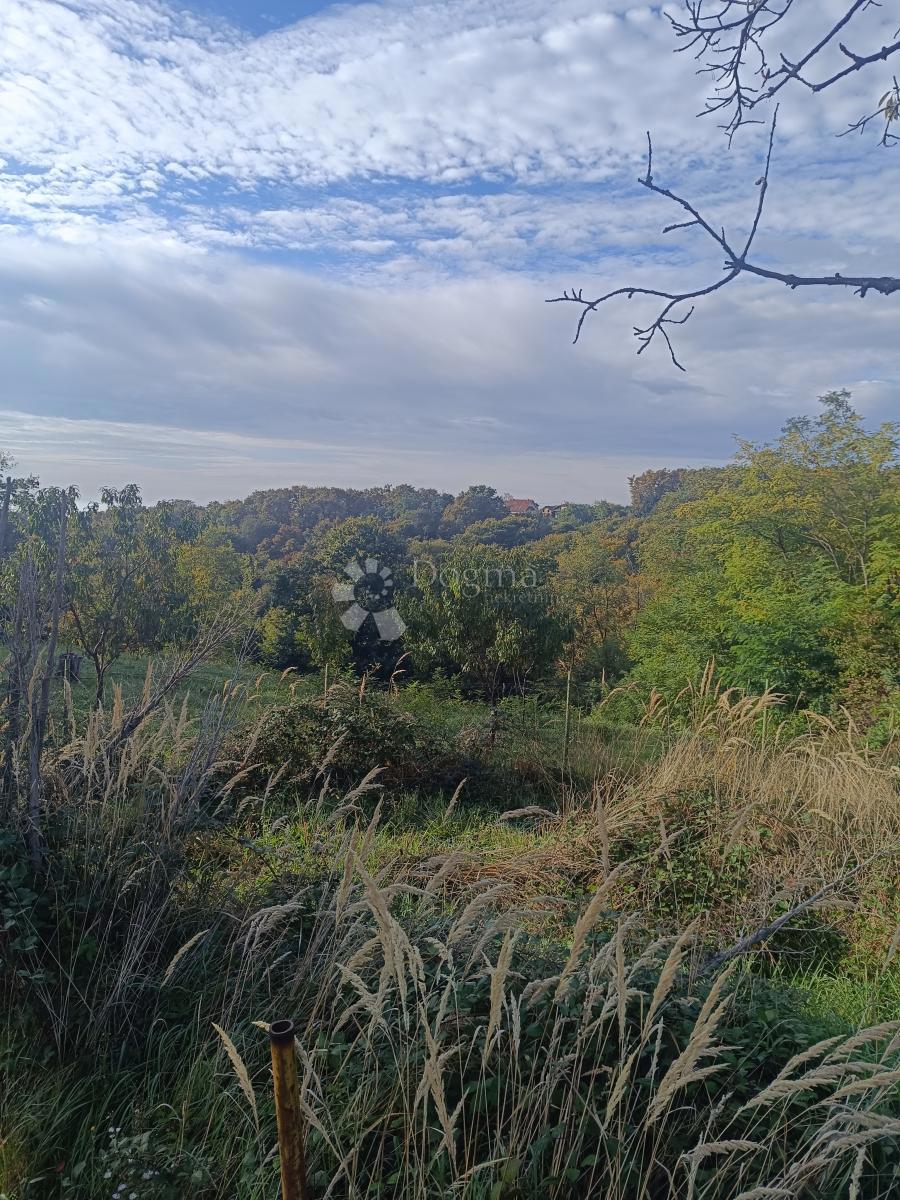 Kmetijsko zemljišče Markuševec, Podsljeme, 2.343m2