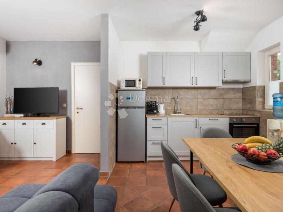 Hiša Hlapa, Dobrinj, 135m2