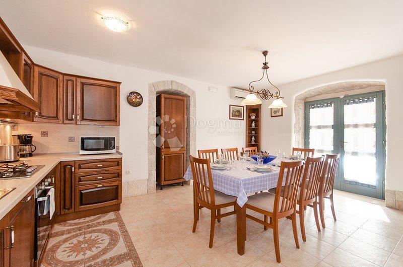 Hiša Sošići, Kanfanar, 140m2