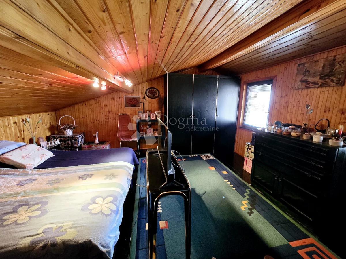 Hiša Sesvetski Kraljevec, Sesvete, 132m2