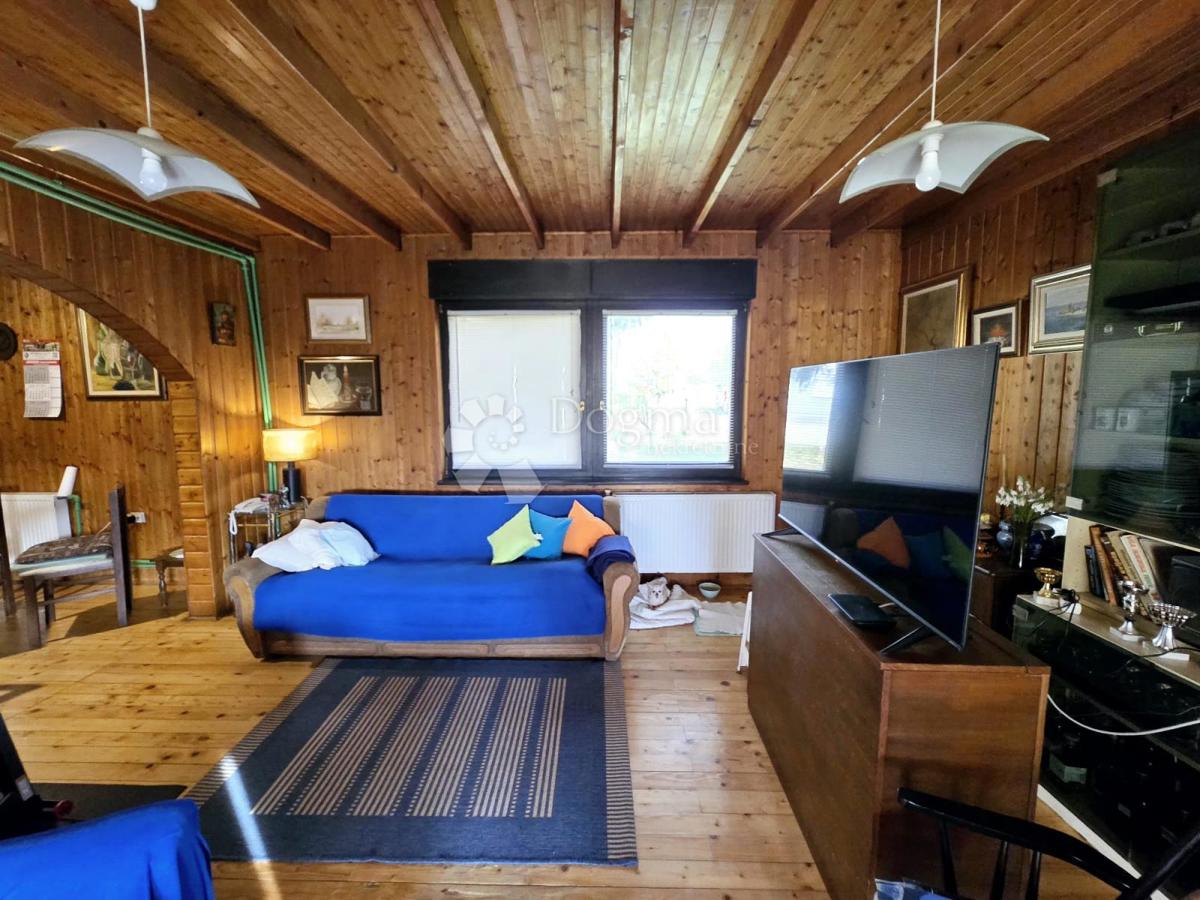 Hiša Sesvetski Kraljevec, Sesvete, 132m2