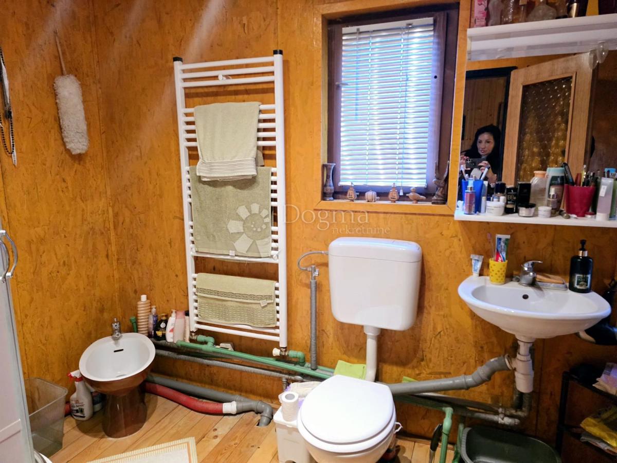 Hiša Sesvetski Kraljevec, Sesvete, 132m2