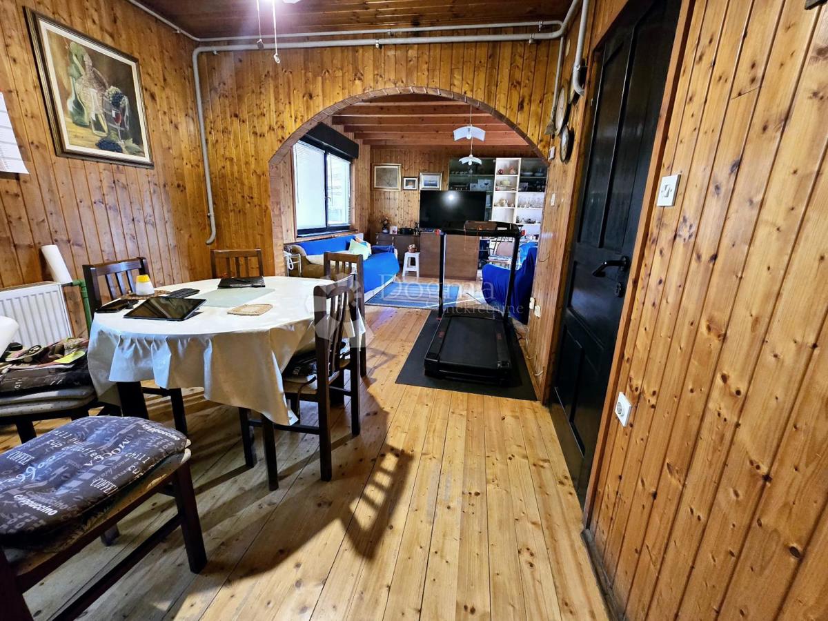 Hiša Sesvetski Kraljevec, Sesvete, 132m2