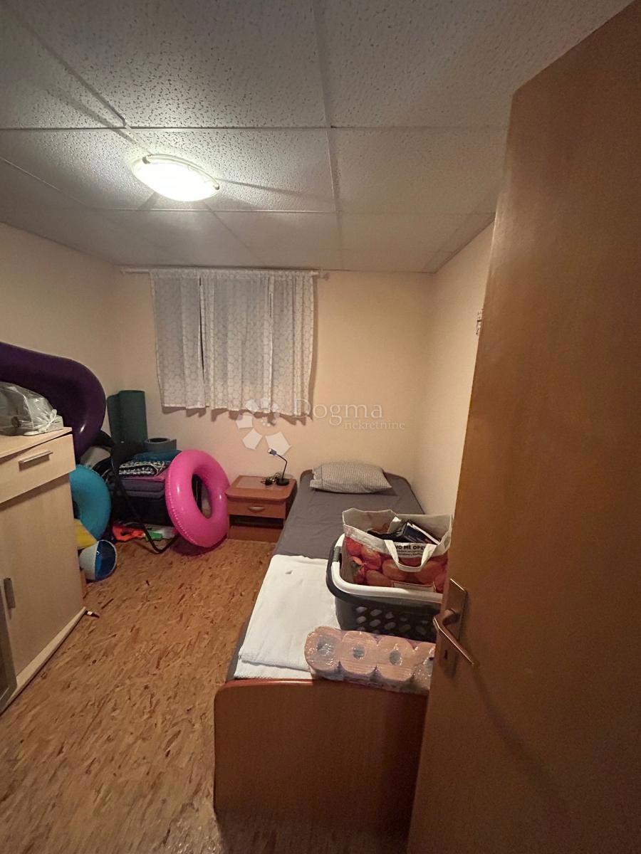 Hiša Petrčane, Zadar - Okolica, 160m2