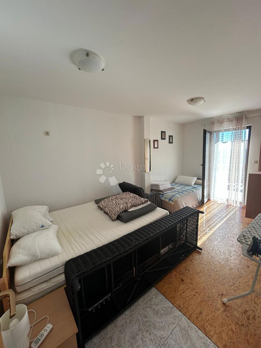 Hiša Petrčane, Zadar - Okolica, 160m2