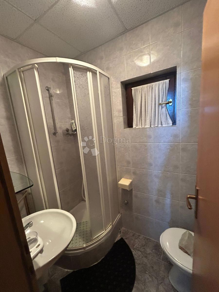 Hiša Petrčane, Zadar - Okolica, 160m2