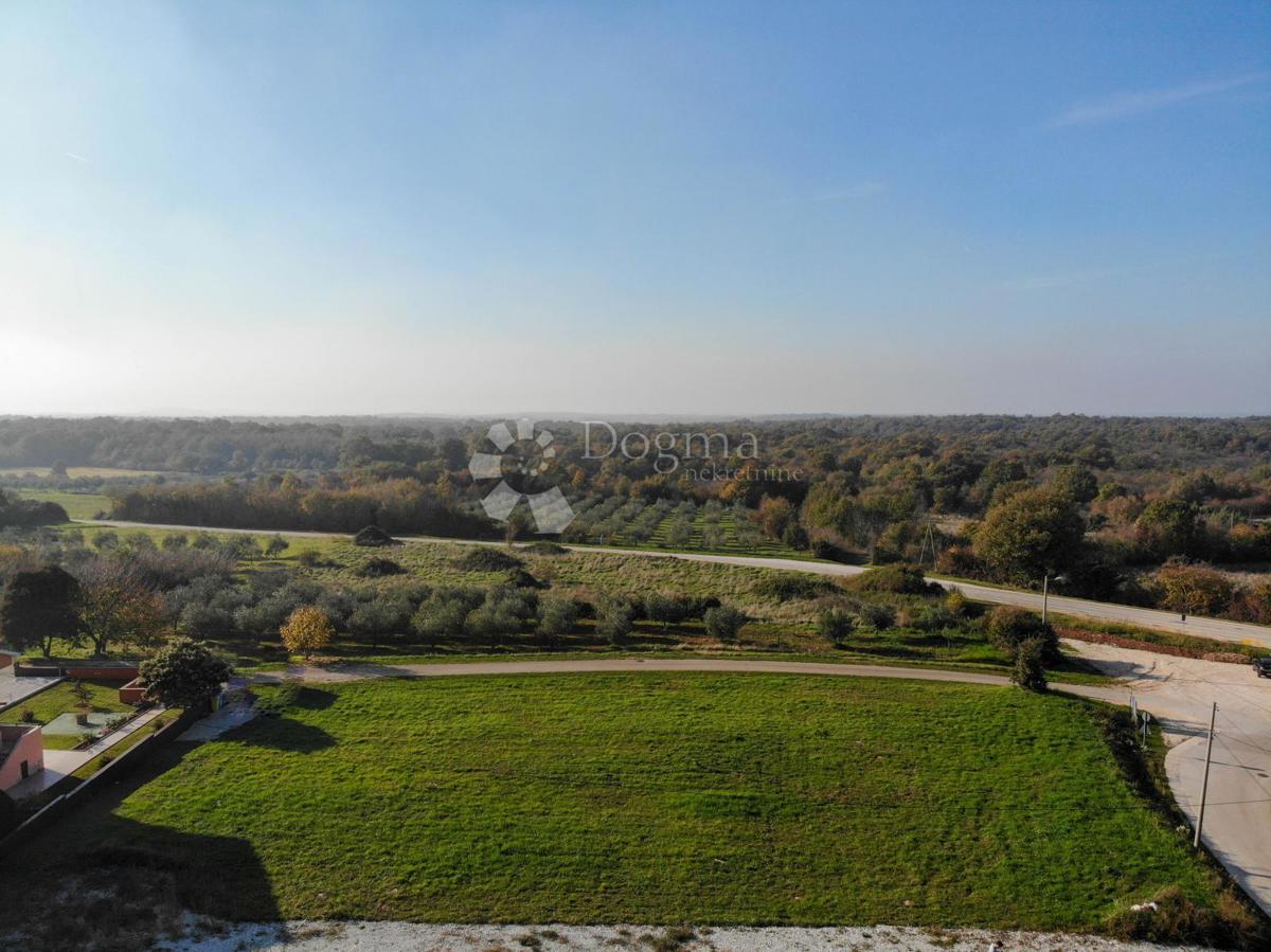 Zazidljivo zemljišče Poreč, 949m2