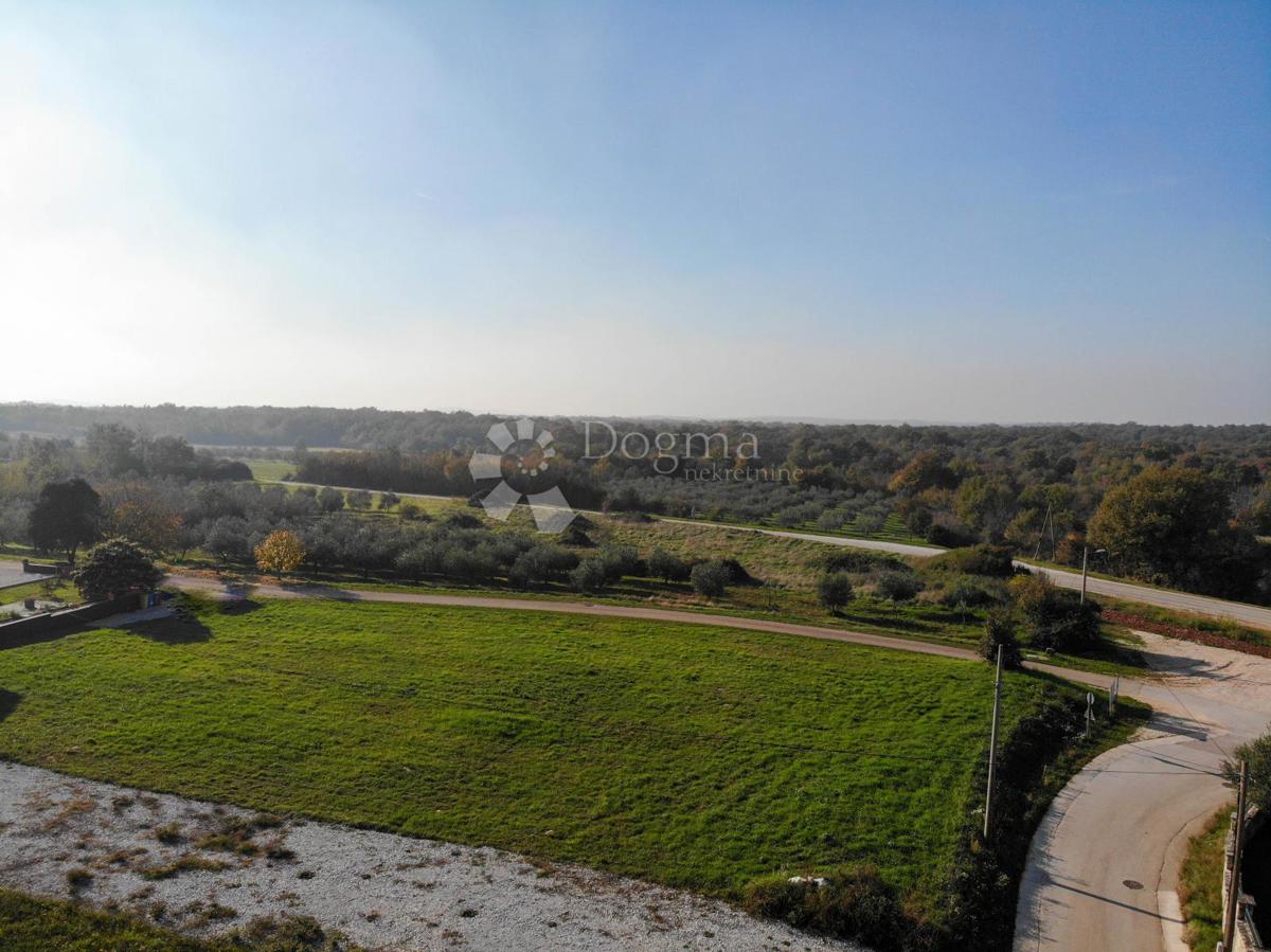 Zazidljivo zemljišče Poreč, 949m2