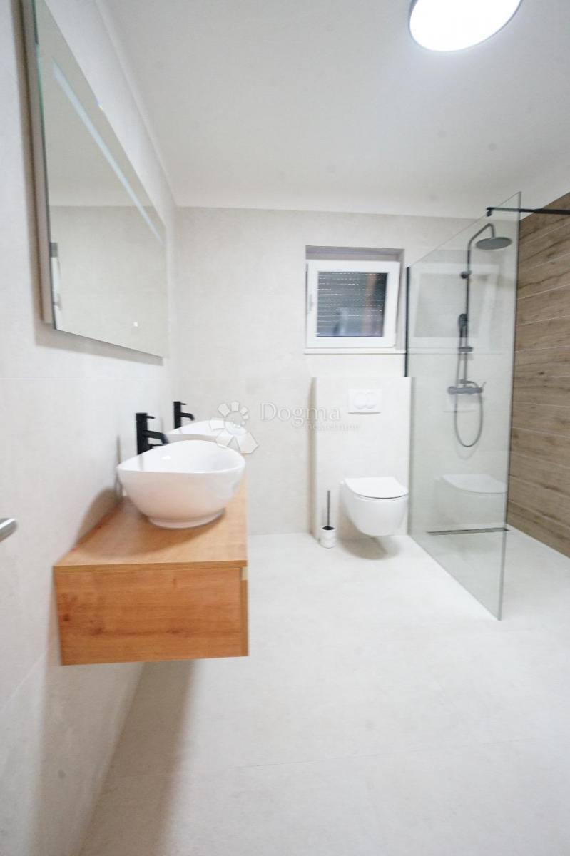 Hiša Donja Jagodnja, Polača, 162m2