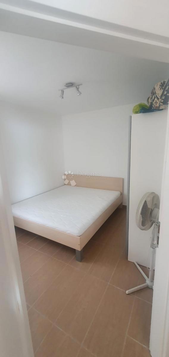 Apartma Pag, 57,93m2