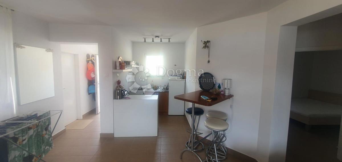 Apartma Pag, 57,93m2