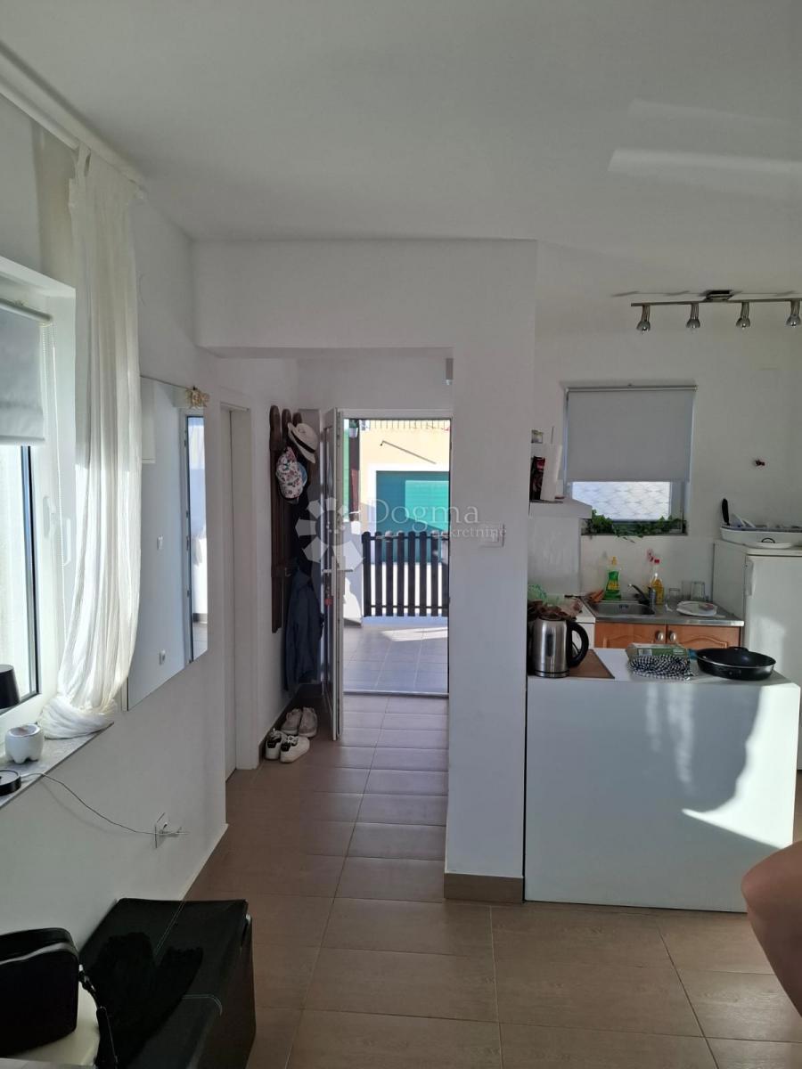 Apartma Pag, 57,93m2