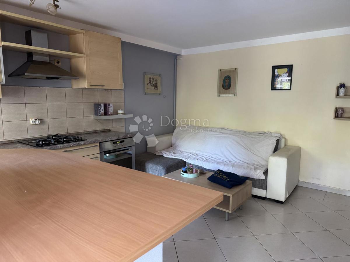 Hiša Kozala, Rijeka, 54m2