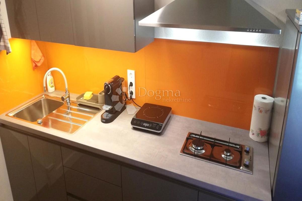 Zemljišče Kanfanar, 2.352m2