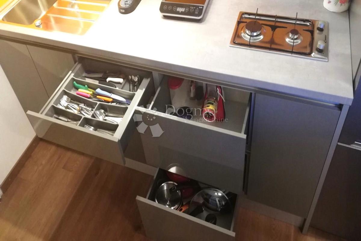 Zemljišče Kanfanar, 2.352m2