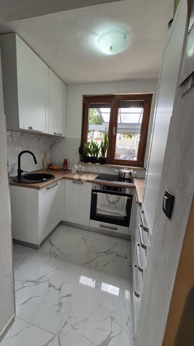 Stanovanje Fuškulin, Poreč, 149,24m2