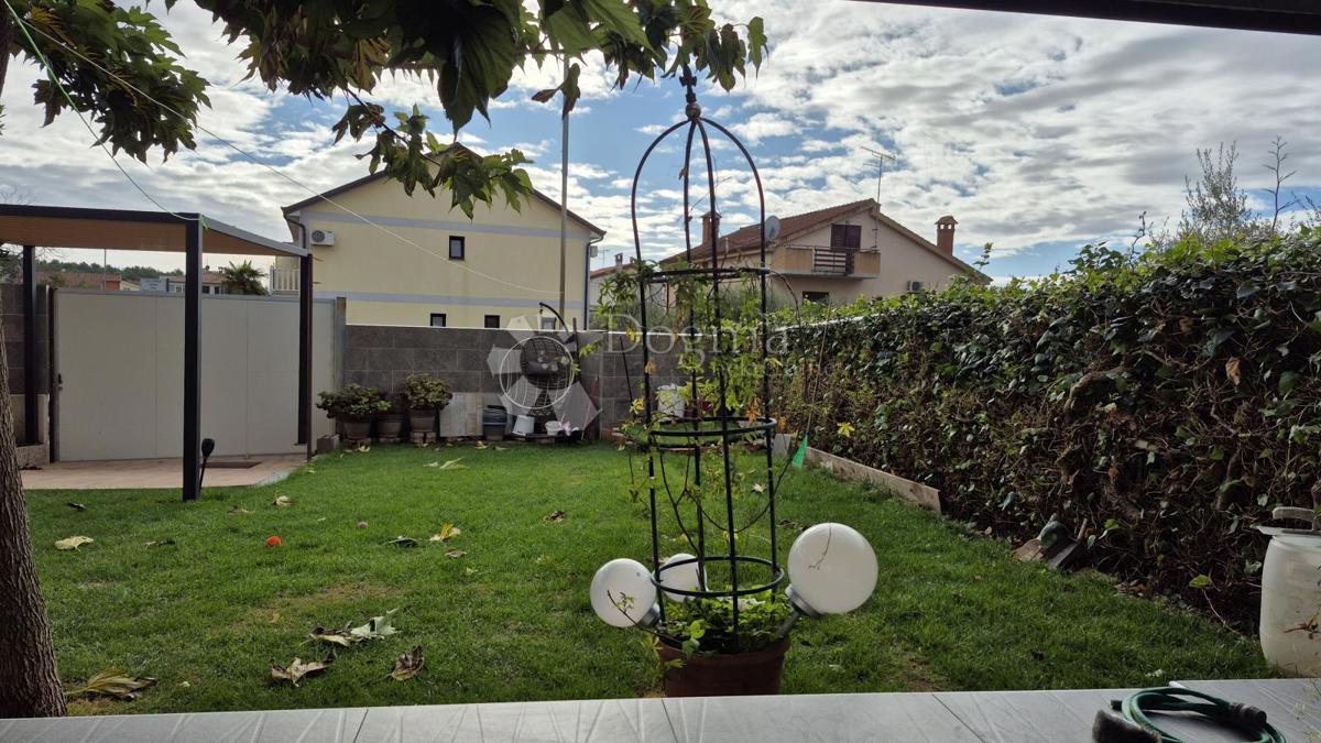 Stanovanje Fuškulin, Poreč, 149,24m2