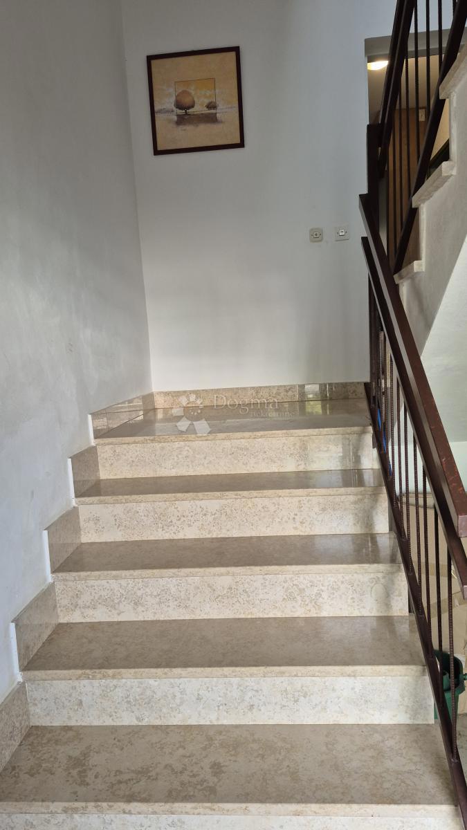 Stanovanje Fuškulin, Poreč, 149,24m2