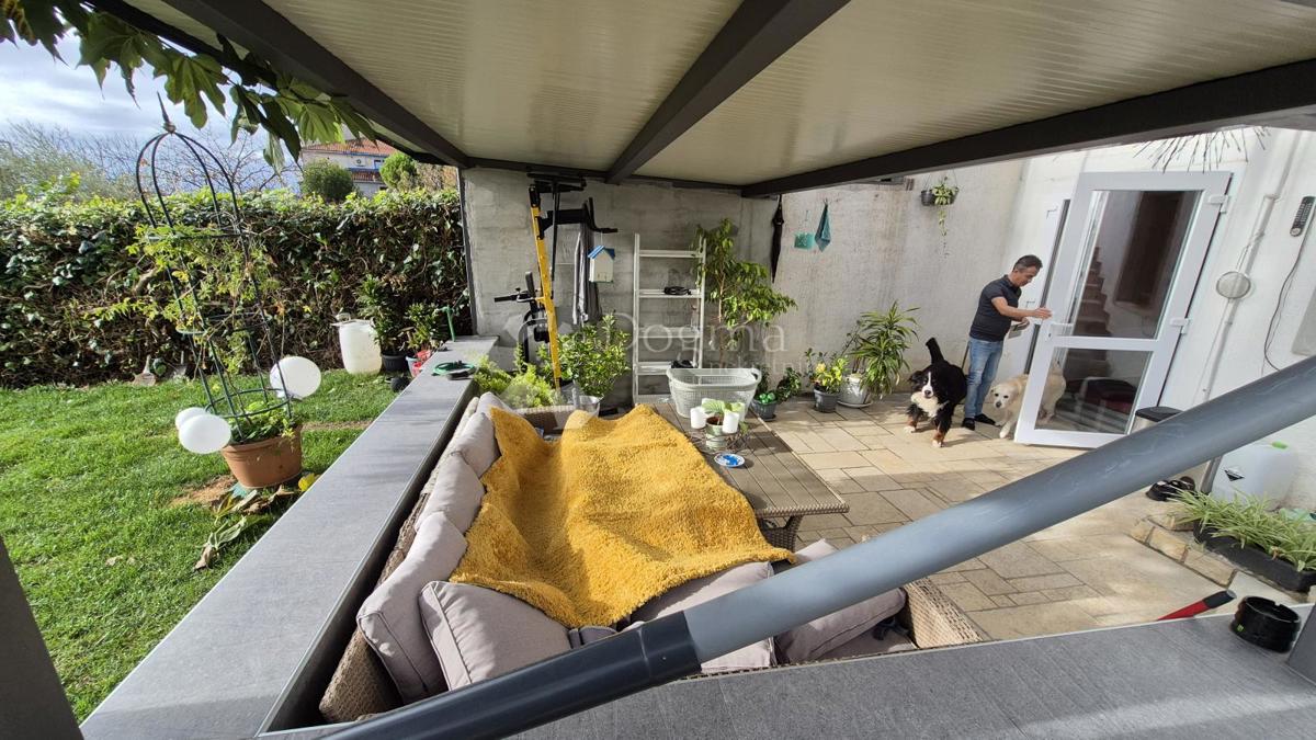 Stanovanje Fuškulin, Poreč, 149,24m2