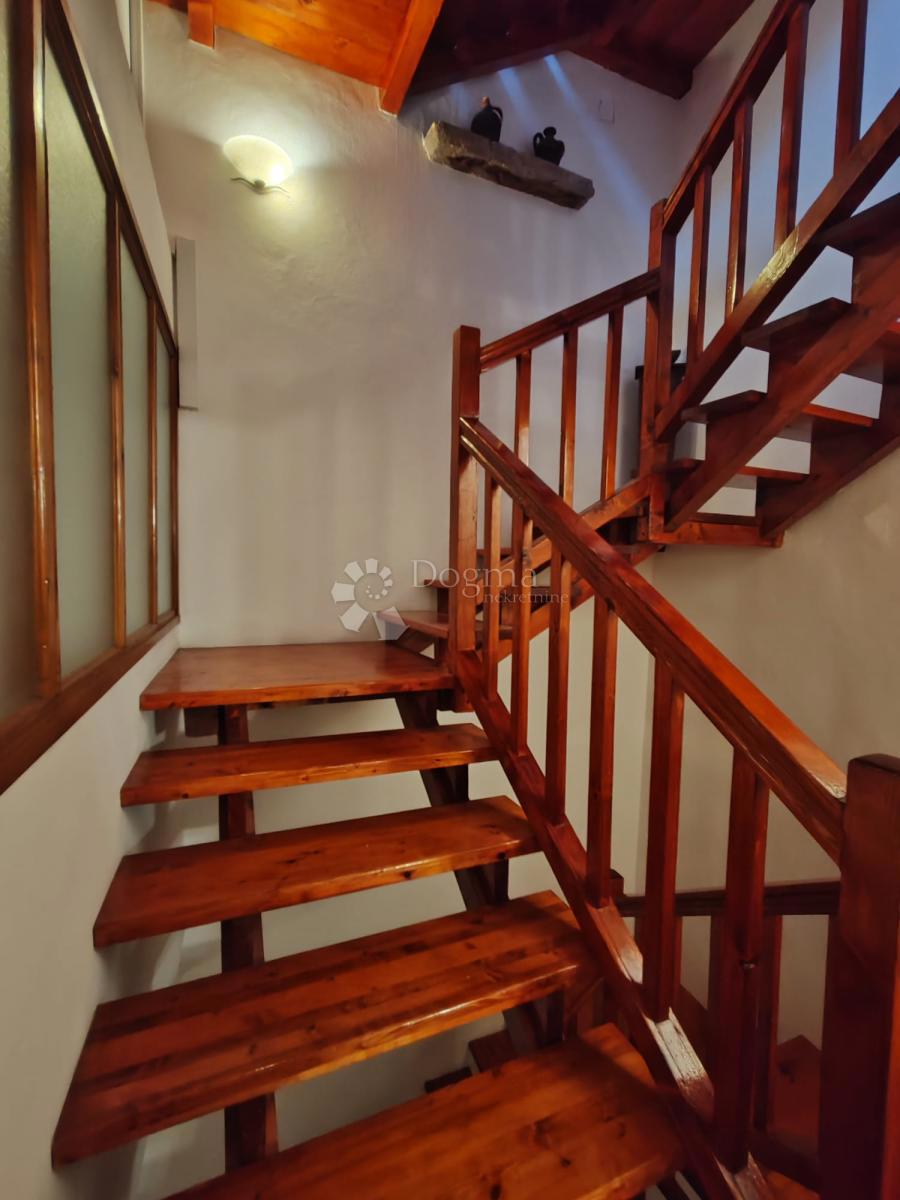 Hiša Gorica, Šibenik, 140m2