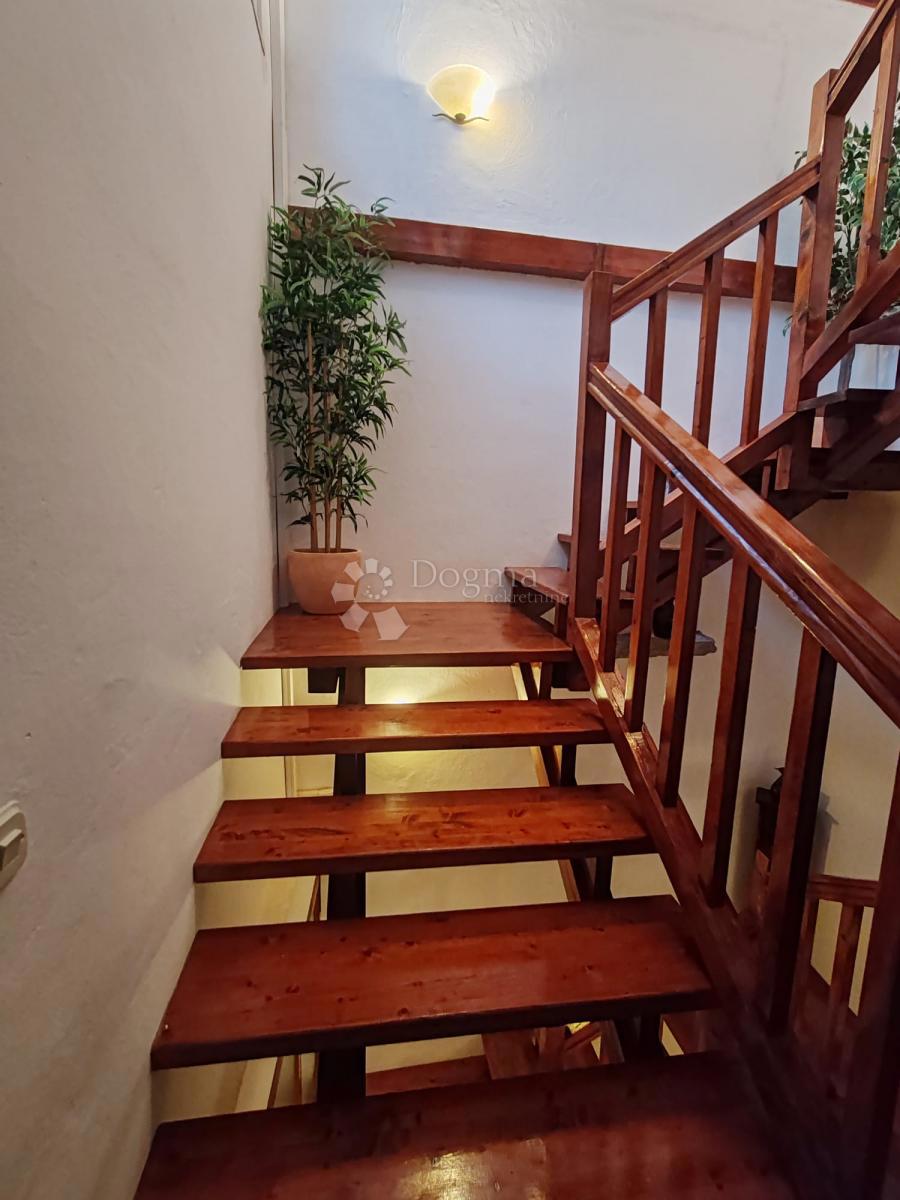 Hiša Gorica, Šibenik, 140m2