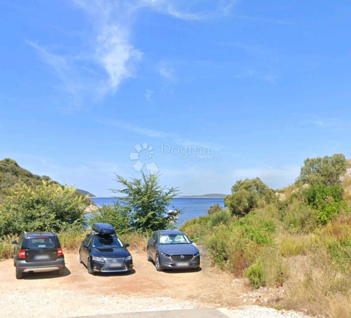 Zazidljivo zemljišče Donje Selo, Šolta, 2.506m2