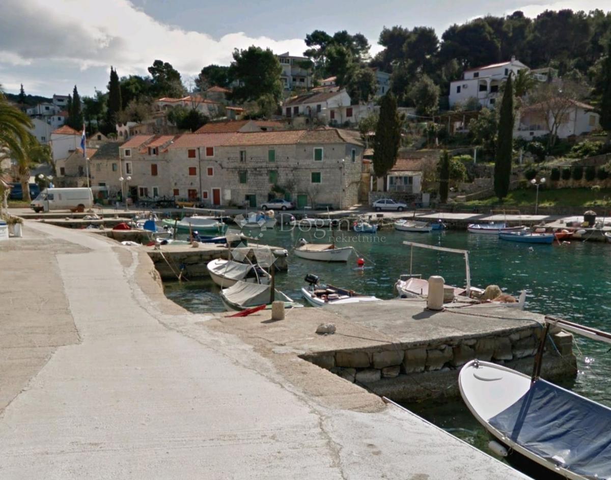 Zazidljivo zemljišče Donje Selo, Šolta, 2.506m2