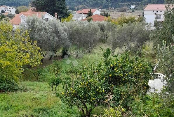 Zazidljivo zemljišče Kampor, Rab, 636m2