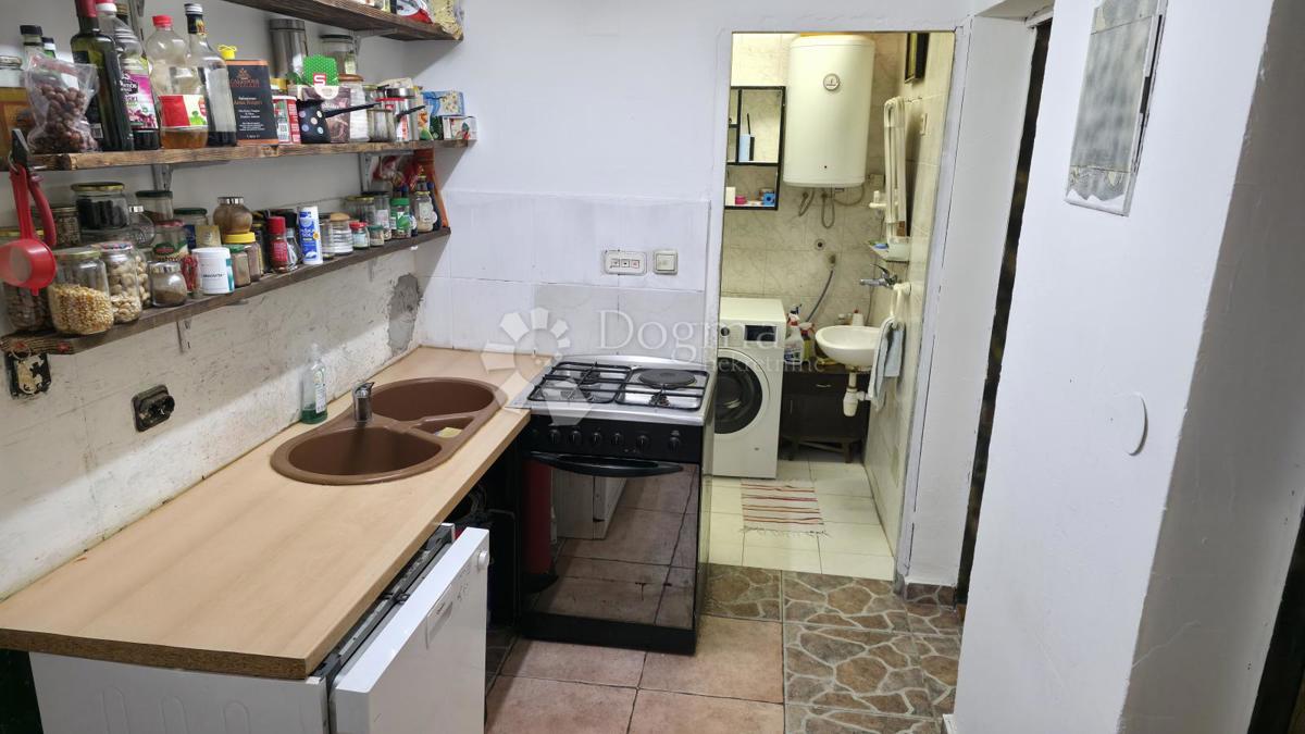 Hiša Ferenščica, Peščenica - Žitnjak, 325m2