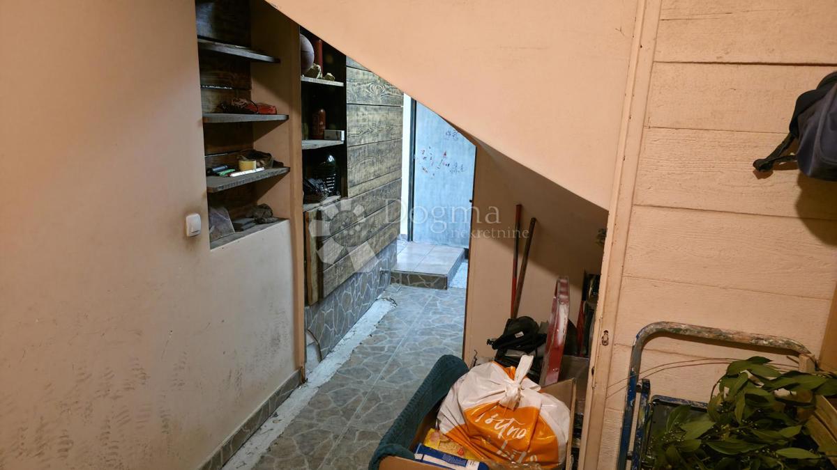 Hiša Ferenščica, Peščenica - Žitnjak, 325m2