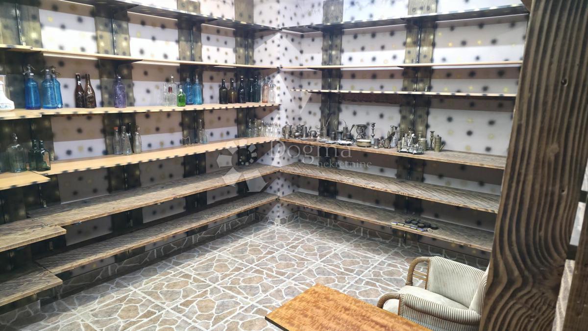 Hiša Ferenščica, Peščenica - Žitnjak, 325m2