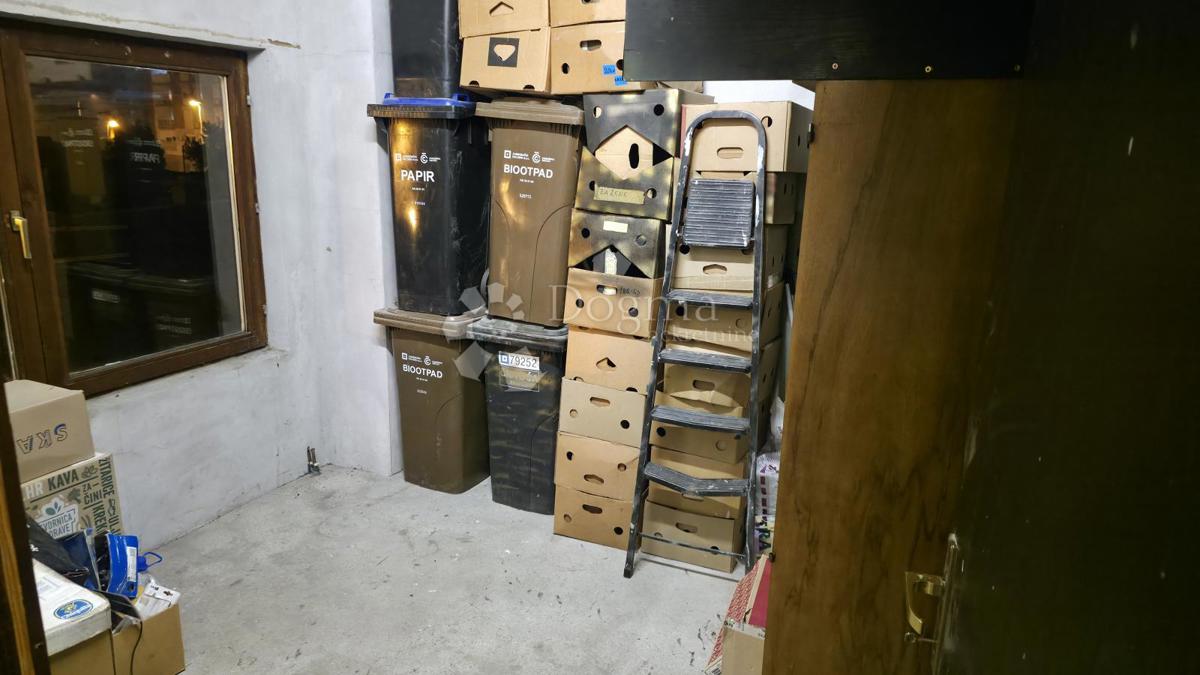 Hiša Ferenščica, Peščenica - Žitnjak, 325m2