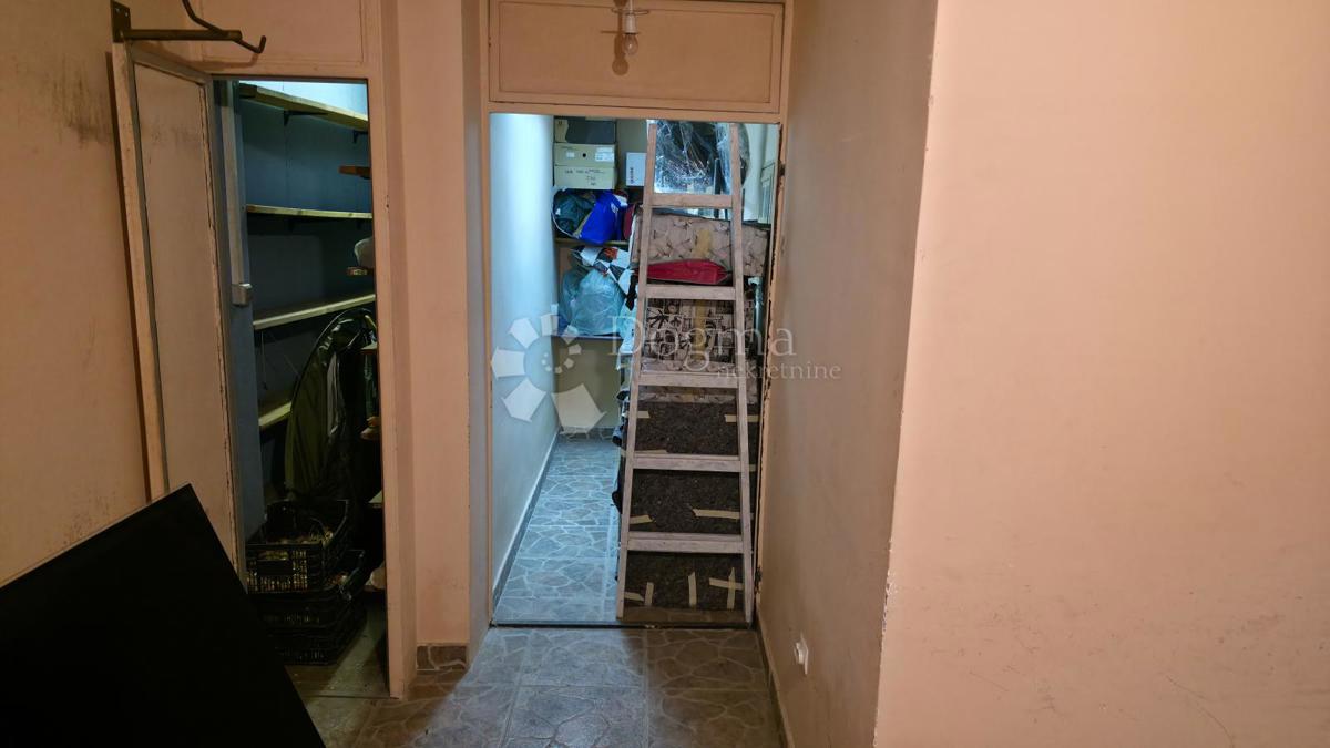 Hiša Ferenščica, Peščenica - Žitnjak, 325m2