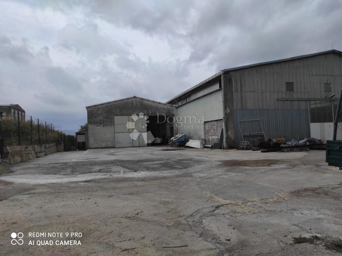 Poslovni prostor Opuzen, 1.202,90m2