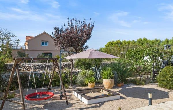 Hiša Bogdanovići, Šibenik - Okolica, 81m2