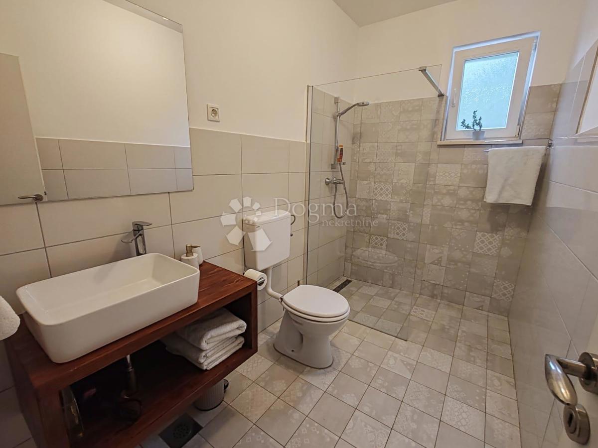 Hiša Bogdanovići, Šibenik - Okolica, 81m2