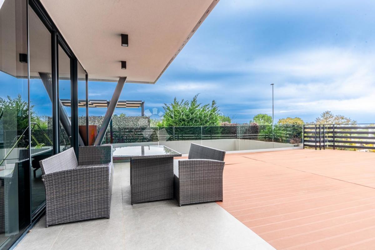 Stanovanje Kostrena, 110,08m2