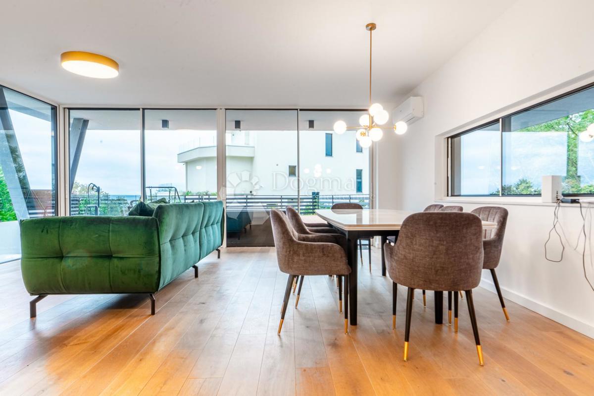 Stanovanje Kostrena, 110,08m2