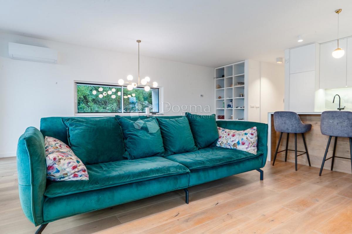 Stanovanje Kostrena, 110,08m2